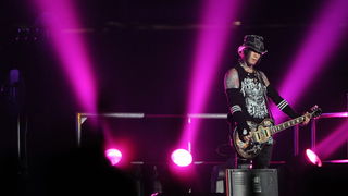 Split, 170712.
Koncert americke grupe Guns ‘n’ Roses koja je krajem 80-ih i pocetkom 90-ih bila jedna od vodecih grupa svijeta, danas je s malo manje popularnosti gostovala u splitskoj Spaladium Areni gdje se okupilo nekoliko tisuca obozavatelja. 
Na foto