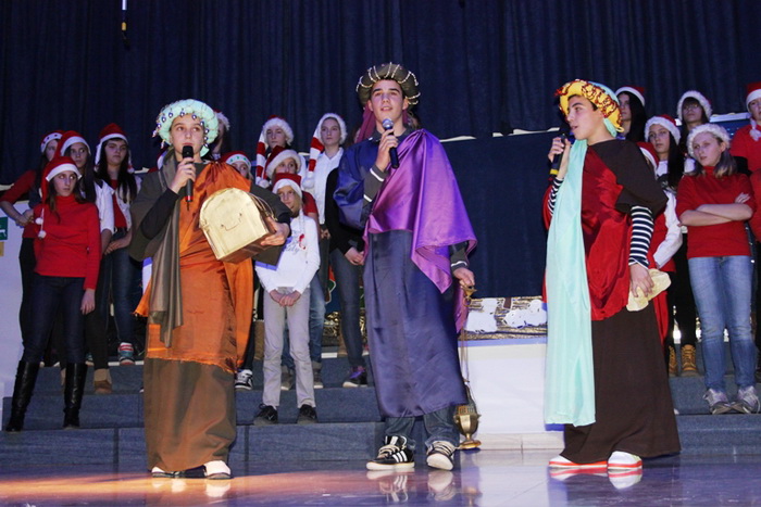 Božićna priredba OŠ Smiljevac Božićna priredba OŠ Smiljevac