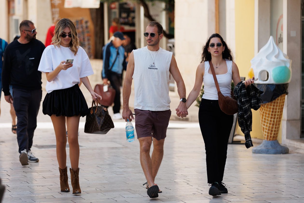 Đir po gradu, subotnja špica, 11. listopada 2025. Đir po gradu, subotnja špica, 11. listopada 2025.