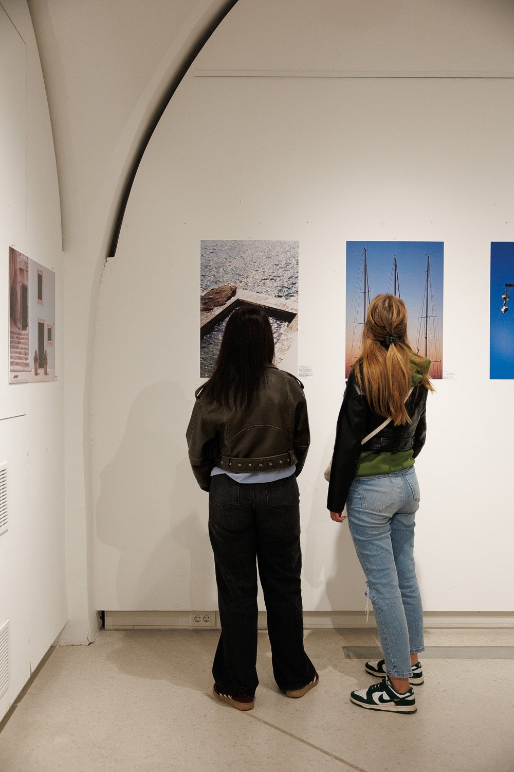Međunarodna izložba najboljih fotografija pristiglih na natječaj “Pogledaj Mediteran” otvorena u Kneževoj palači