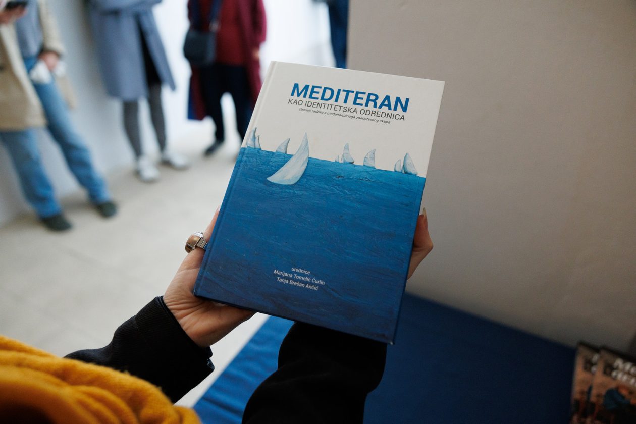 Međunarodna izložba najboljih fotografija pristiglih na natječaj “Pogledaj Mediteran” otvorena u Kneževoj palači