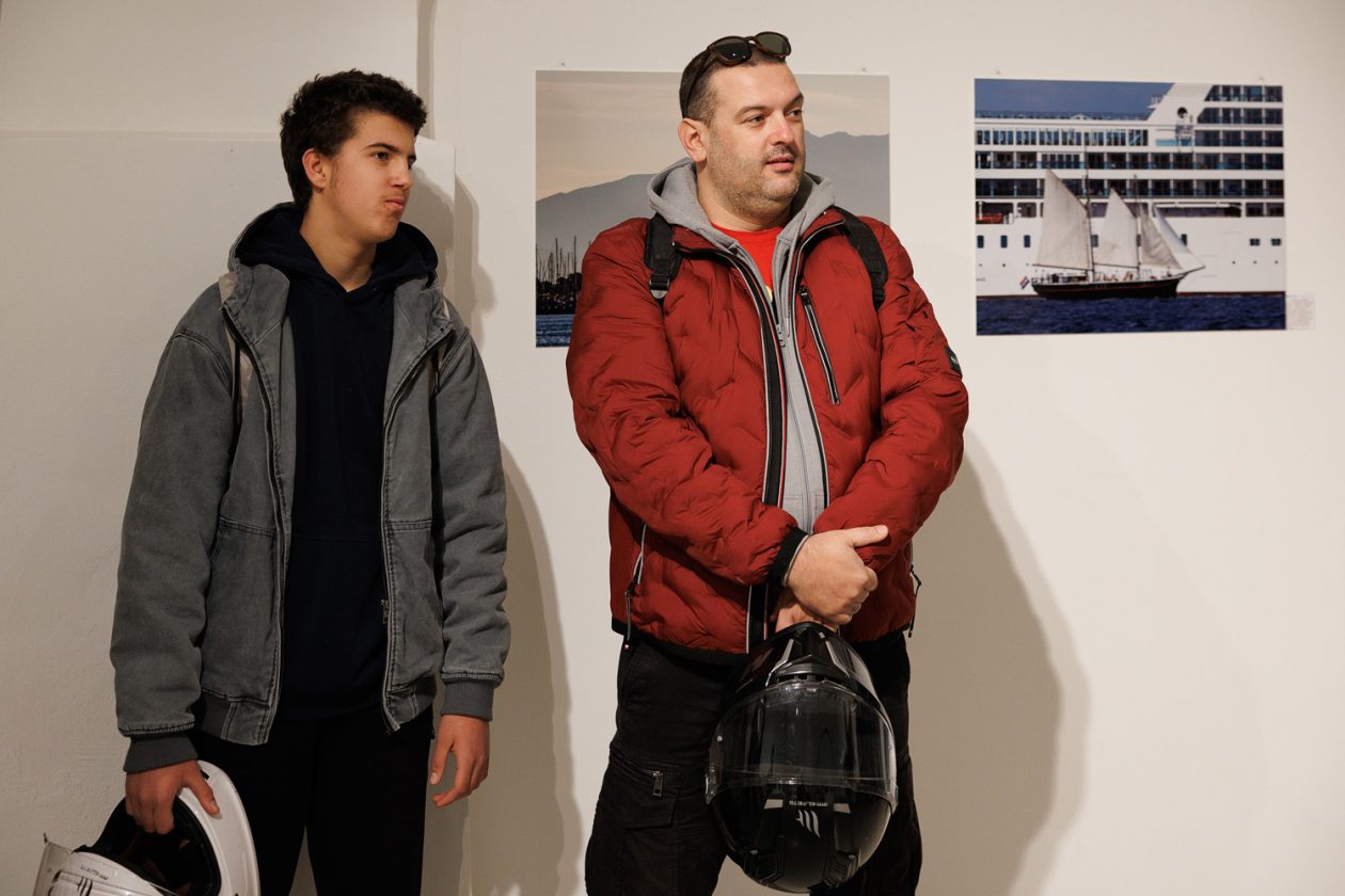 Međunarodna izložba najboljih fotografija pristiglih na natječaj “Pogledaj Mediteran” otvorena u Kneževoj palači