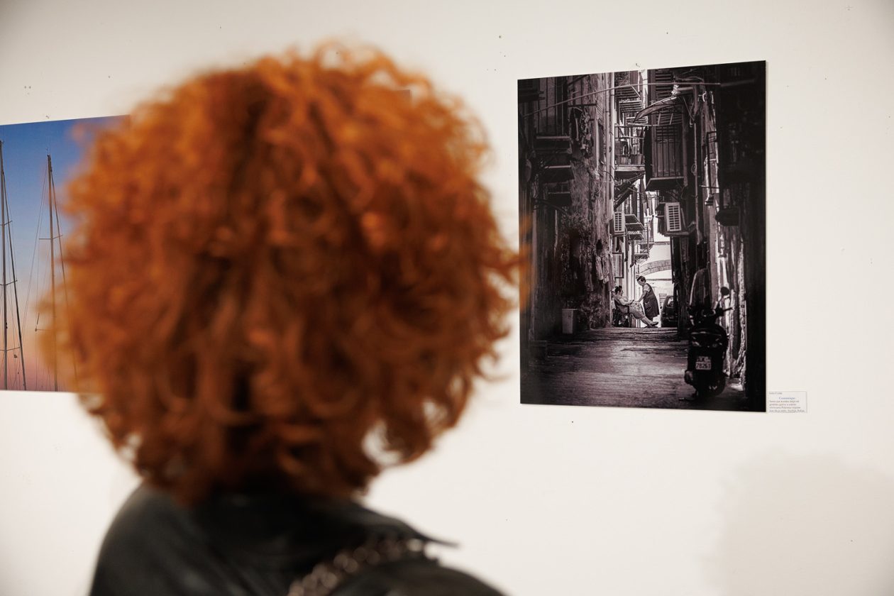 Međunarodna izložba najboljih fotografija pristiglih na natječaj “Pogledaj Mediteran” otvorena u Kneževoj palači