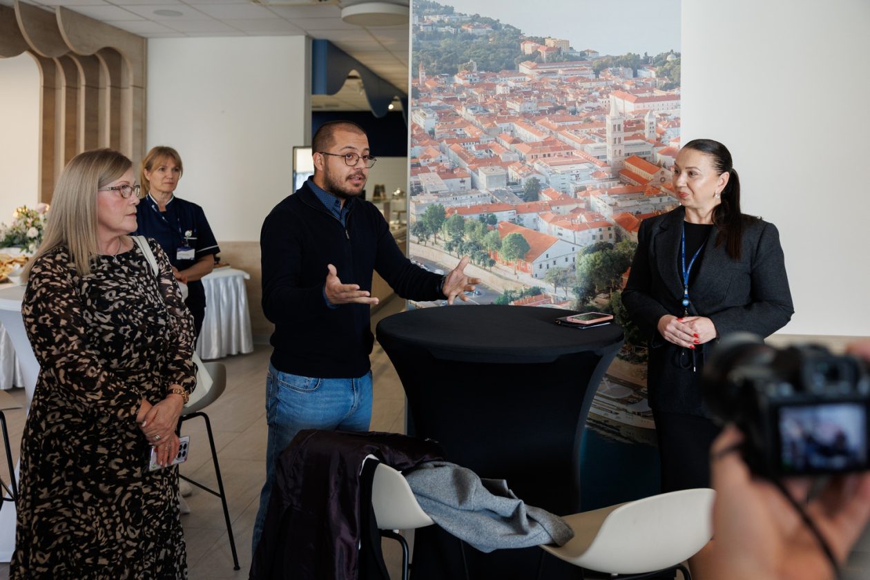 Blagdanski susret u kantini Opće bolnice Zadar