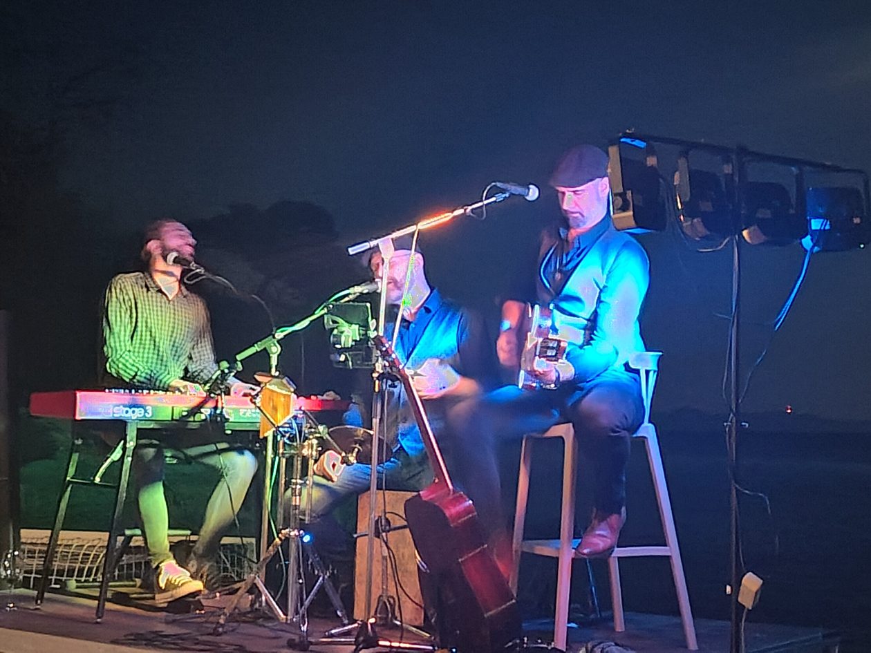 Božava zapjevala Arsenu – rođen festival Pjesma za Božavu (5)