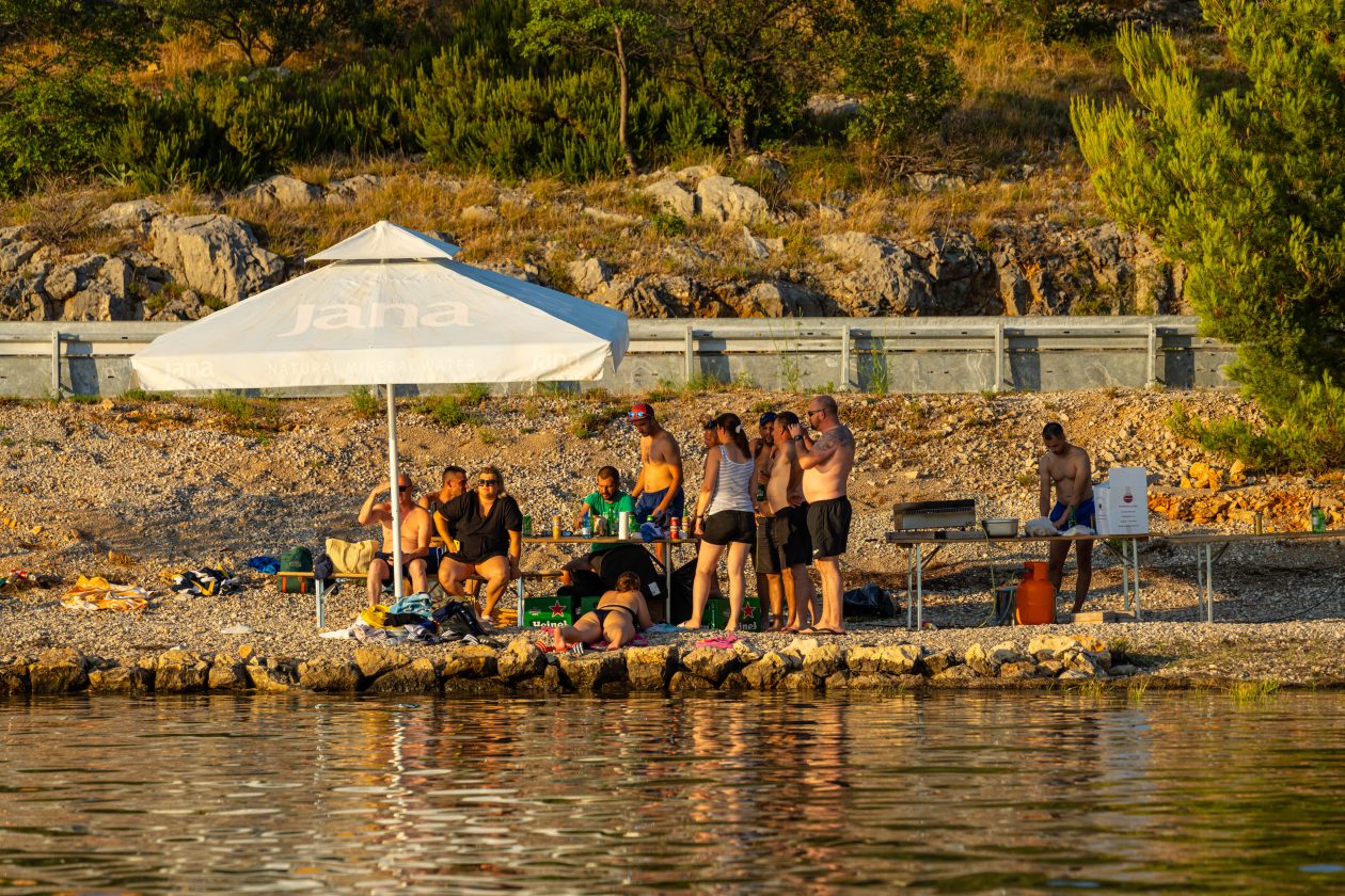 Odbojka u moru i skokovi u Maslenici oduševili posjetitelje