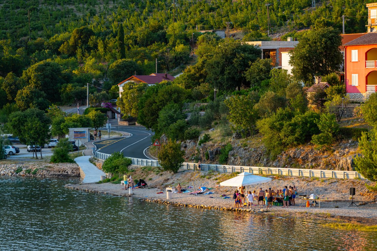 Odbojka u moru i skokovi u Maslenici oduševili posjetitelje