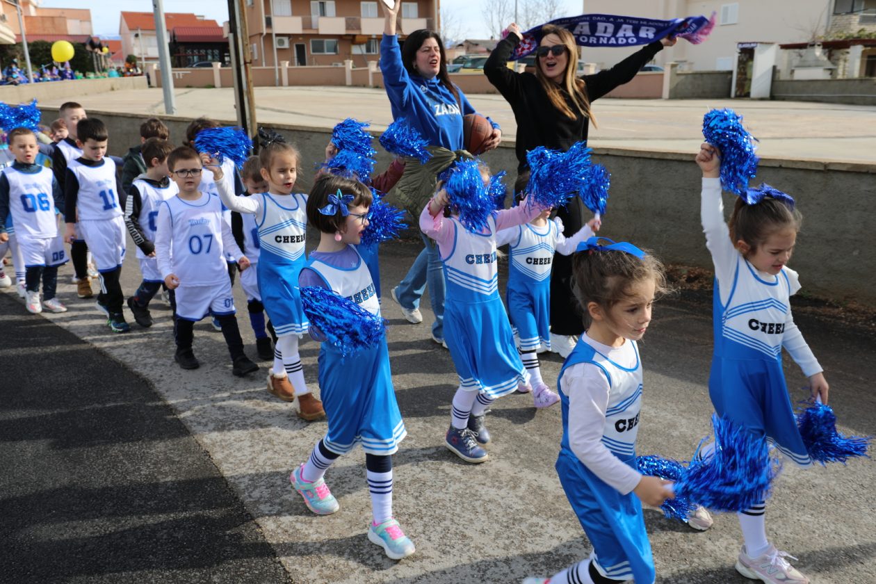 Dječji karnevalić na Viru (2)