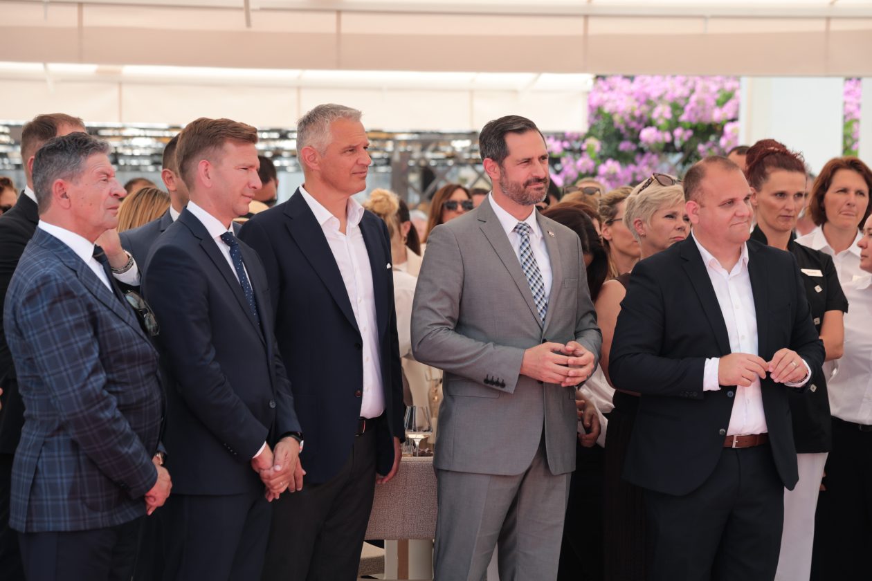HILTON PREKO fotografije JŽ-139