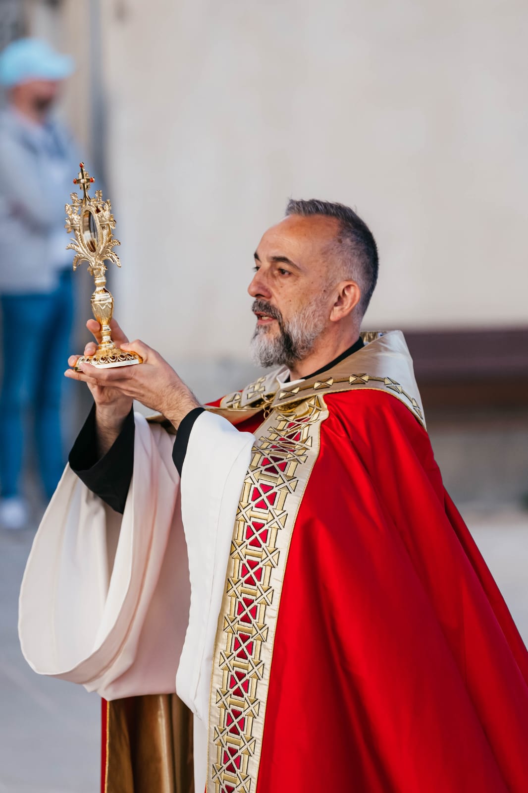 Procesija Svetog Trna Isusova okupila brojne uzvanike, vjernike i građane u Pagu