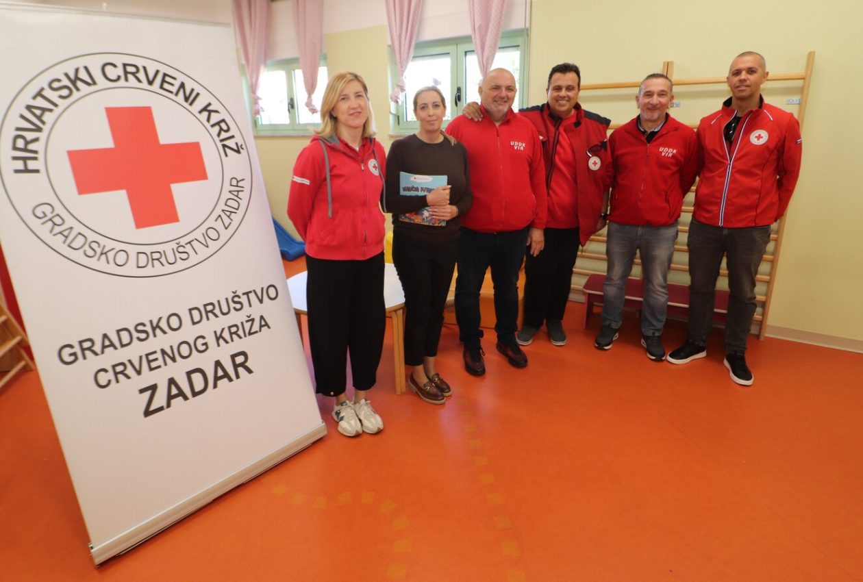 Predstavljena slikovnica Neobično putovanje Hrvatskog Crvenog križa