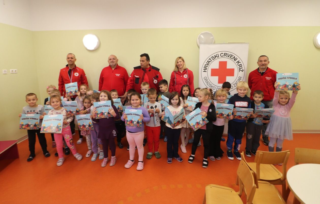 Predstavljena slikovnica Neobično putovanje Hrvatskog Crvenog križa