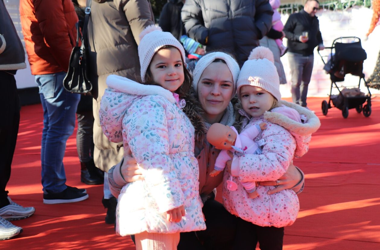 Prvi dječji doček Nove godine u Viru