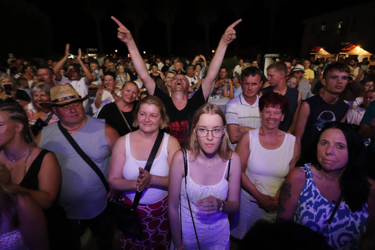 Prvi koncert Davora Borna oduševio publiku na Viru