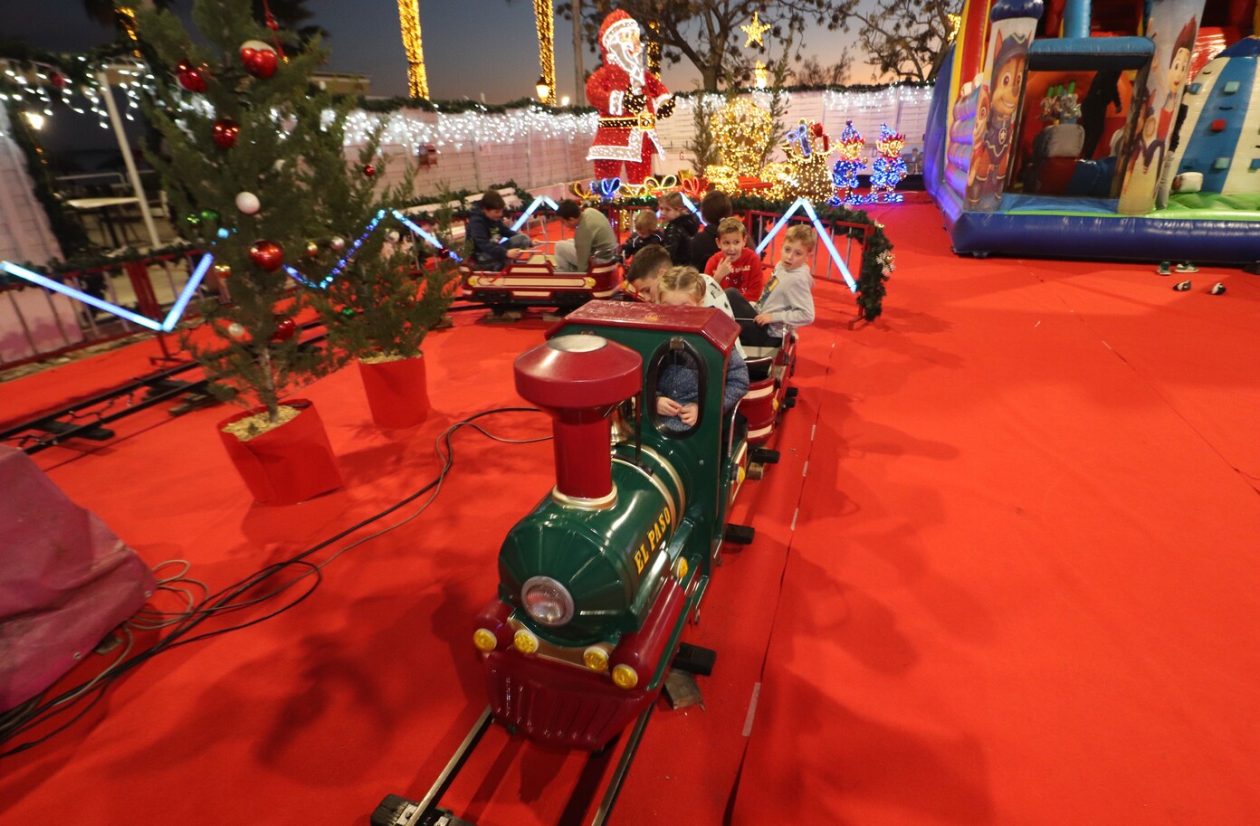 Otvoren Advent u Viru i dječje Božićno selo