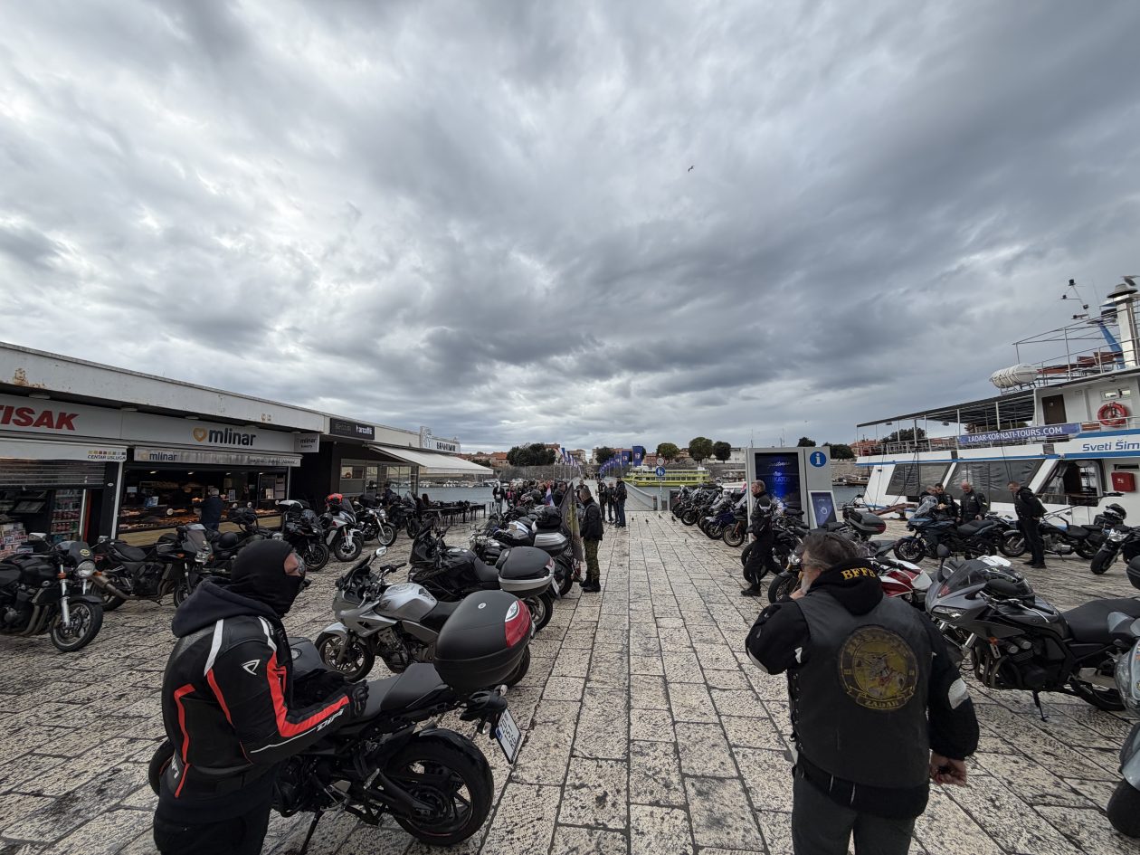 MK Bestije i bajkeri defile sjecanja na Skabrnju i Vukovar MK Bestije i bajkeri defile sjecanja na Skabrnju i Vukovar