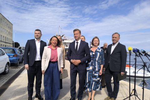 mobilna ljekarna brodica