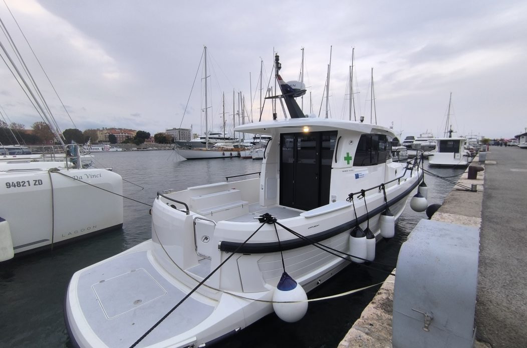 marina zadar tankerkomerc ljekarne brodice