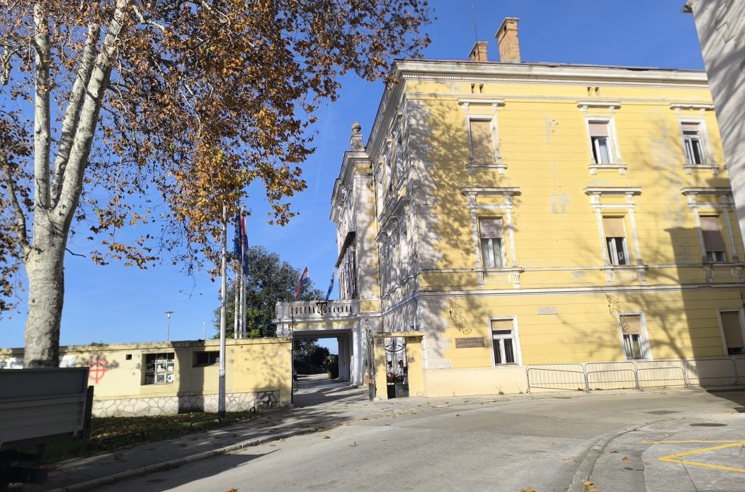 IMG_20251209_104759 IMG_20251209_104759