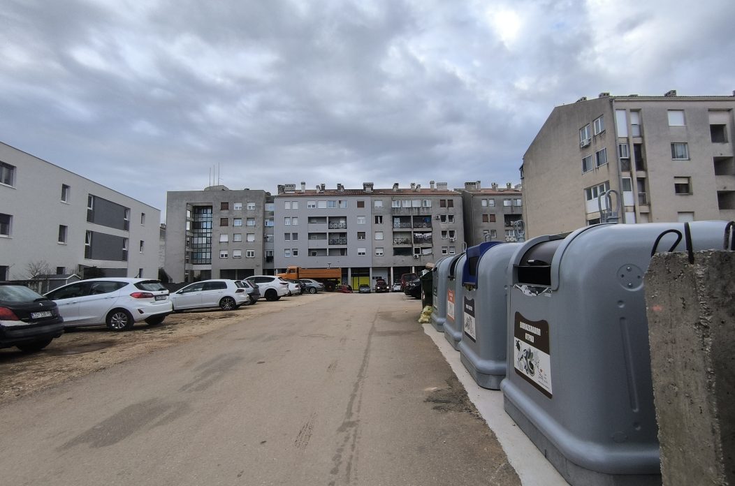 garaža bili brig