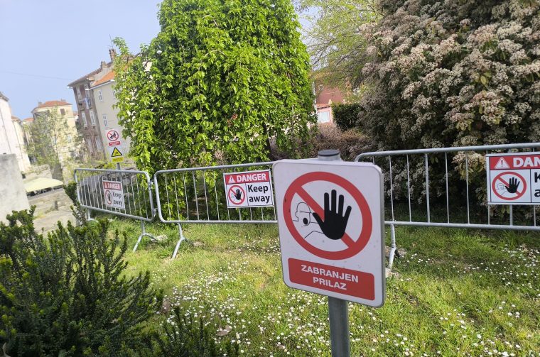 perivoj kraljice jelene ograda park nasadi ledana