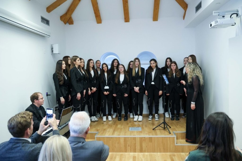 Drustveni dom Nin U novouređenom prostoru Društvenoga doma u Ninu održana je svečana završnica školskog natječaja Zadarske županije