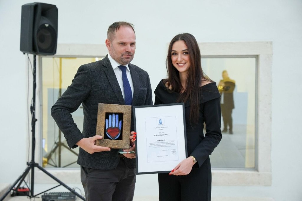 Dujela i Ćurković dodjelili priznanja “Volonterska ruka” 