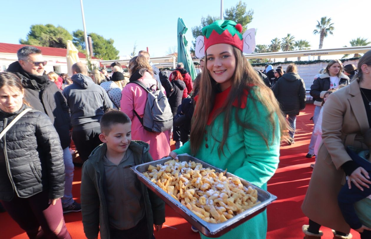Prvi dječji doček Nove godine u Viru