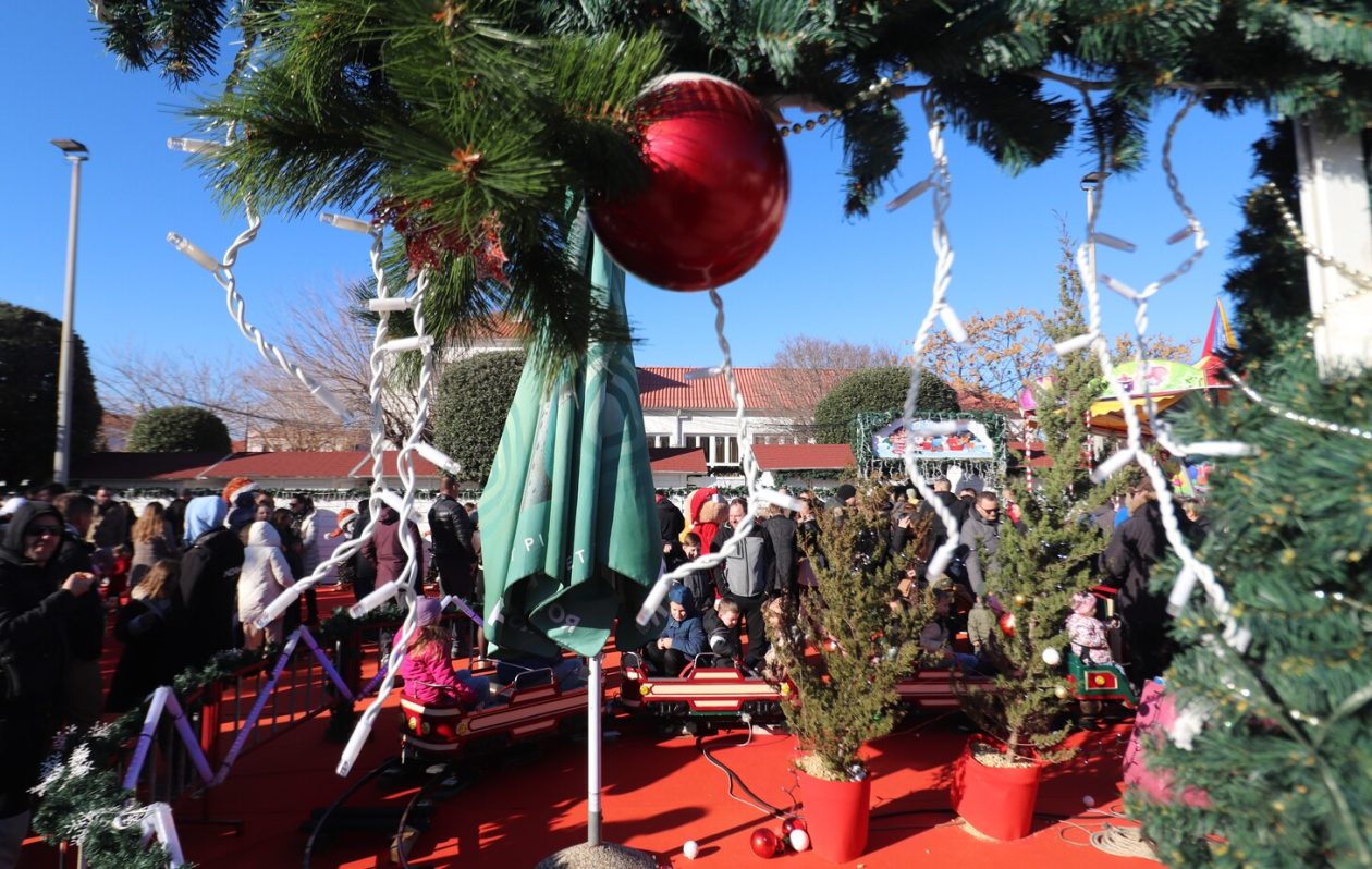 Prvi dječji doček Nove godine u Viru