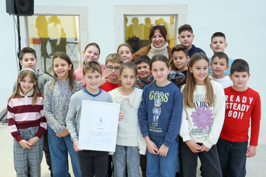 Dujela i Ćurković dodjelili priznanja “Volonterska ruka” 