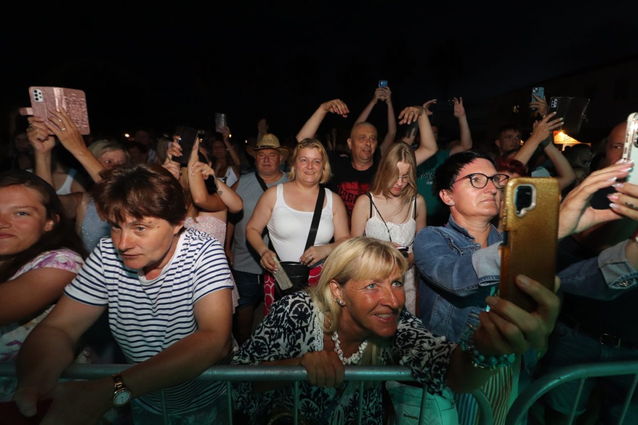 Prvi koncert Davora Borna oduševio publiku na Viru