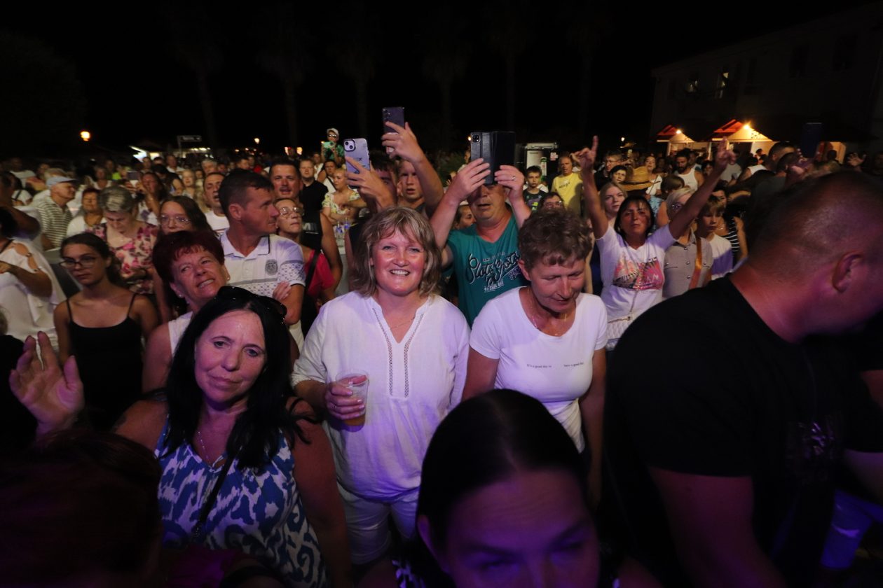 Prvi koncert Davora Borna oduševio publiku na Viru