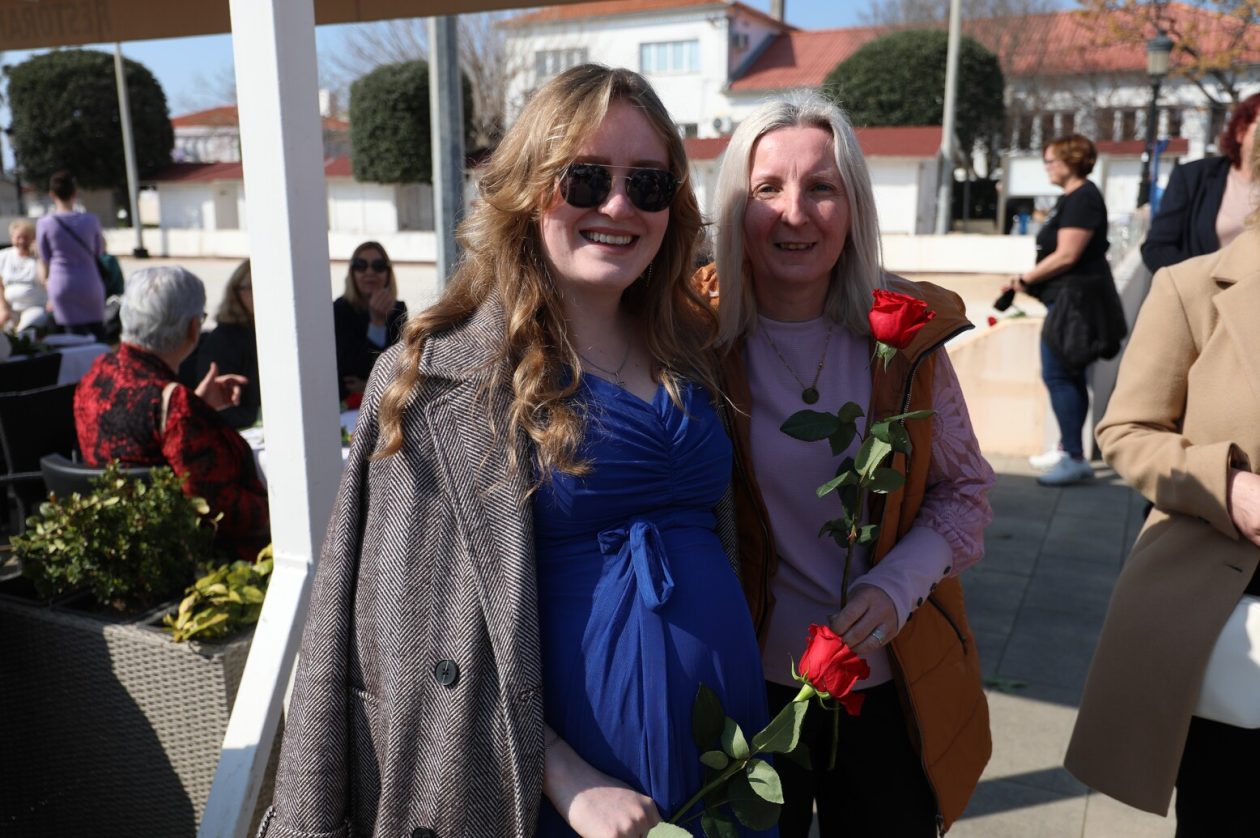 Dan zena vir