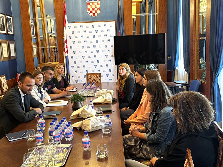 pomoćnici u nastavi gradonačelnik