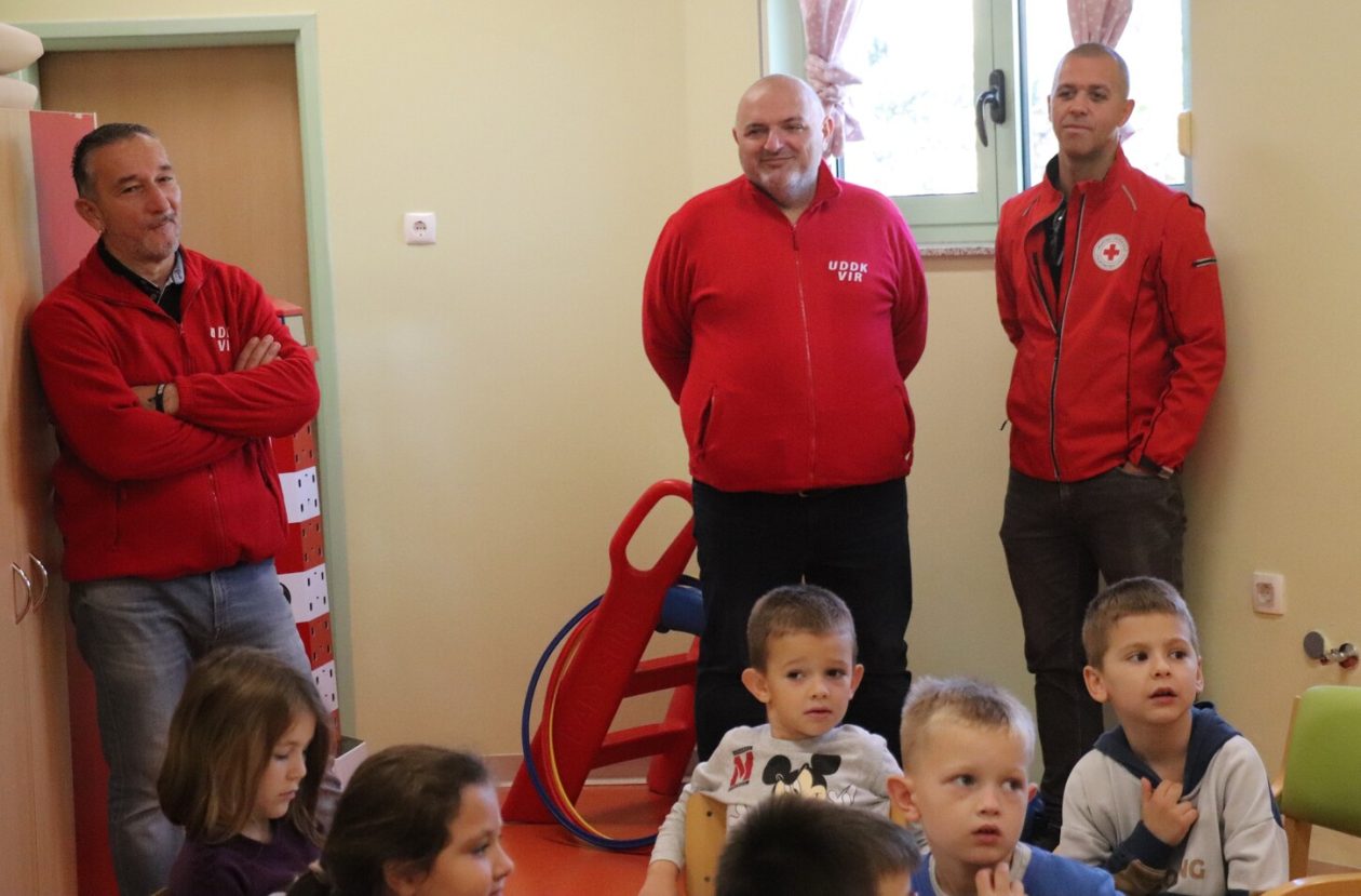 Predstavljena slikovnica Neobično putovanje Hrvatskog Crvenog križa