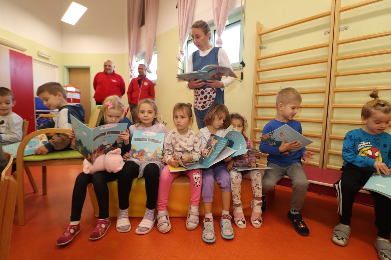 Predstavljena slikovnica Neobično putovanje Hrvatskog Crvenog križa