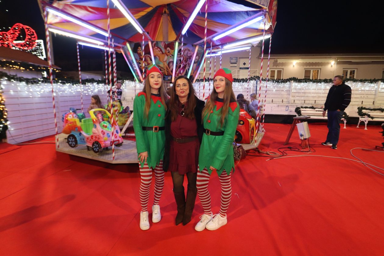 Otvoren Advent u Viru i dječje Božićno selo