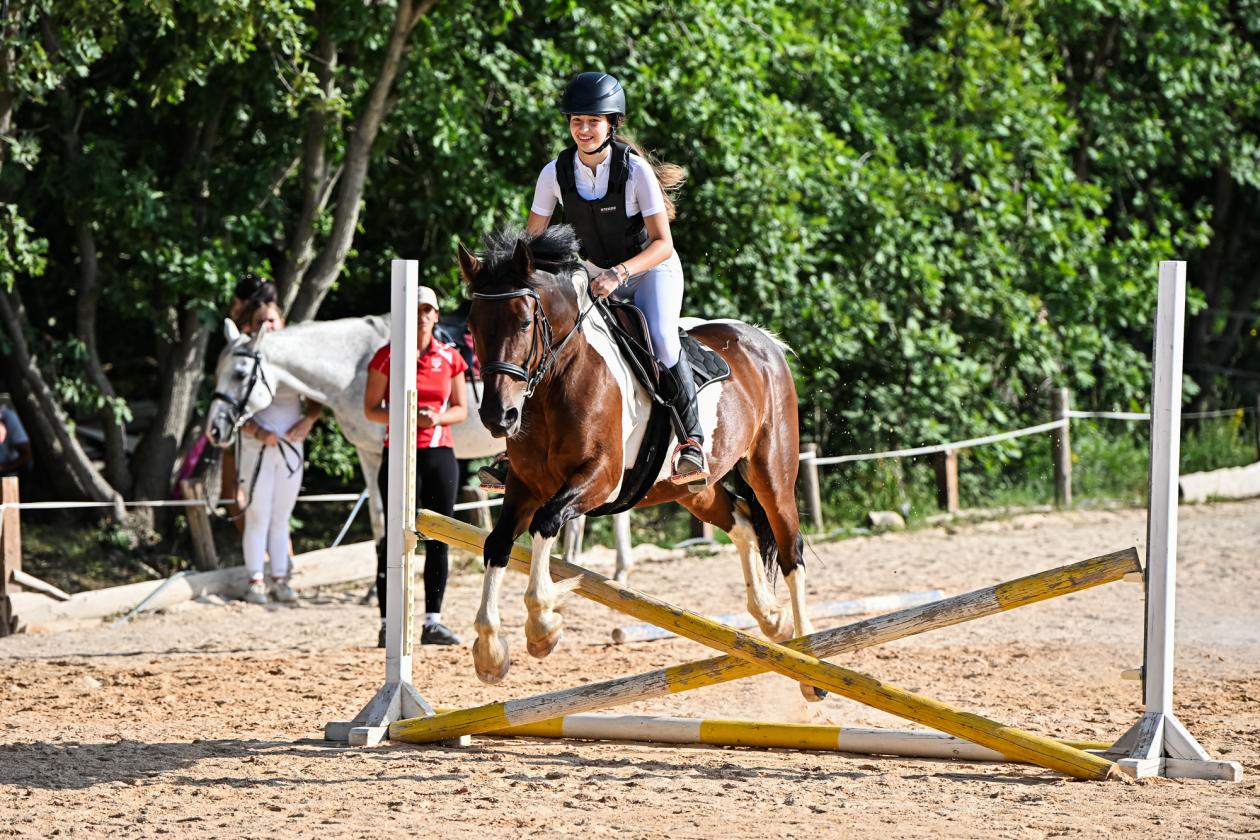 Konjički klub Zadar za Zaratiniće Konjički klub Zadar za Zaratiniće