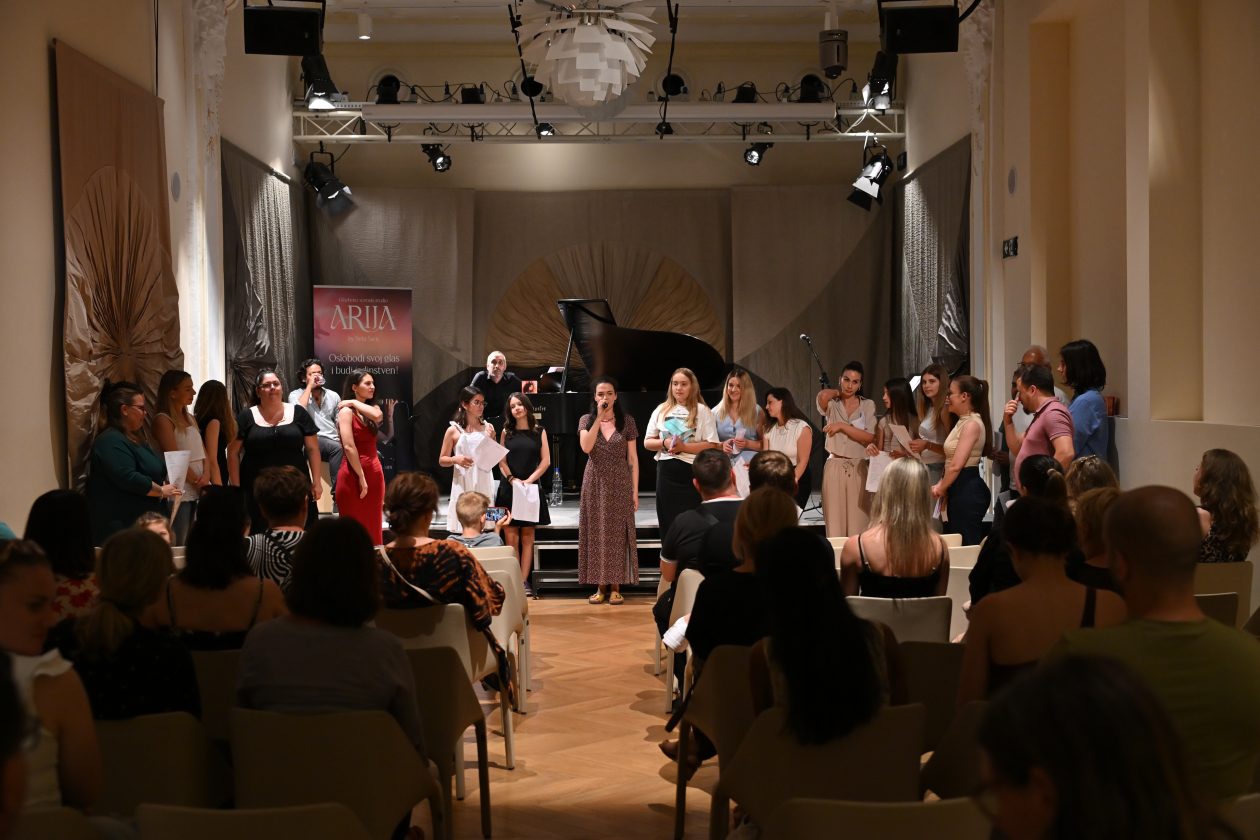 IVA_8872
