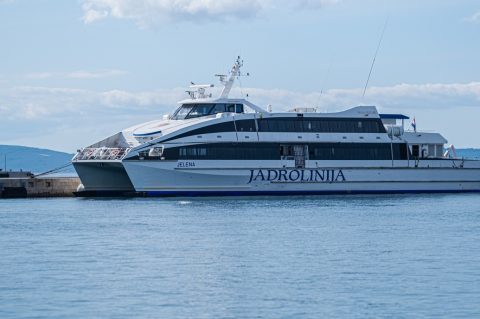 Katamaran Jelena