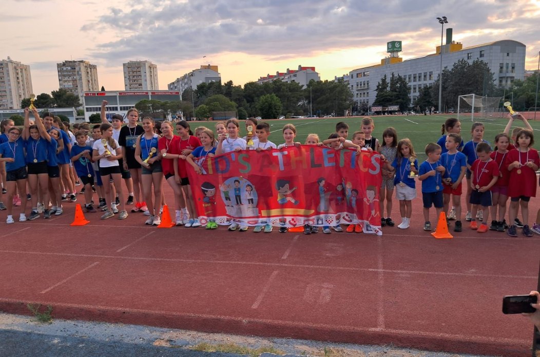 Kids Athletics naslovna