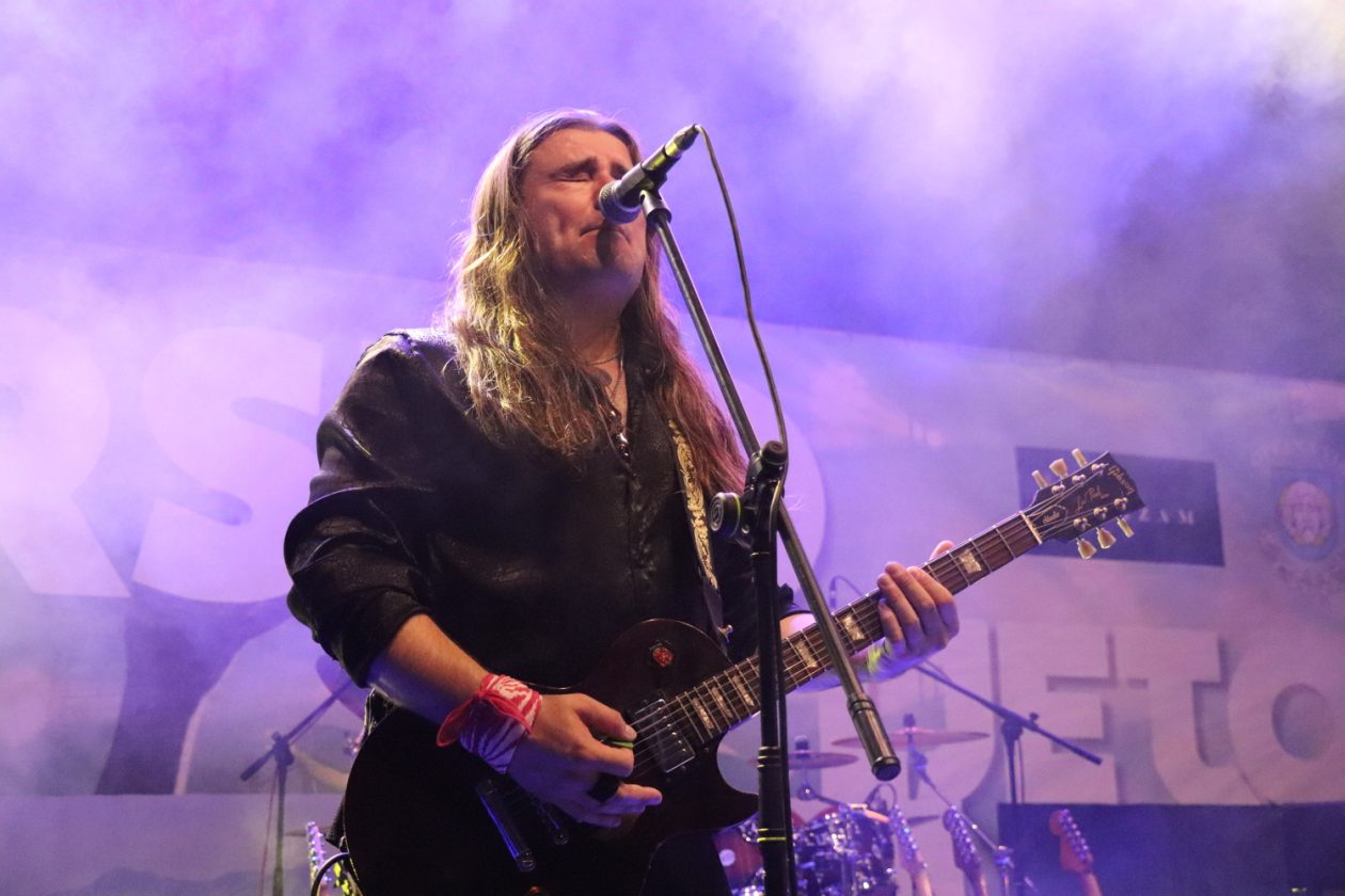Koncert Divljih Jagoda na Viru (15)