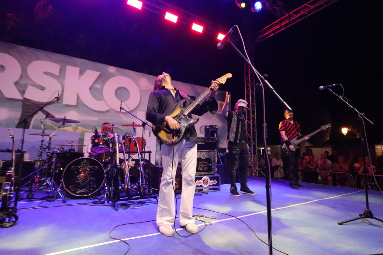 Koncert Divljih Jagoda na Viru (29)