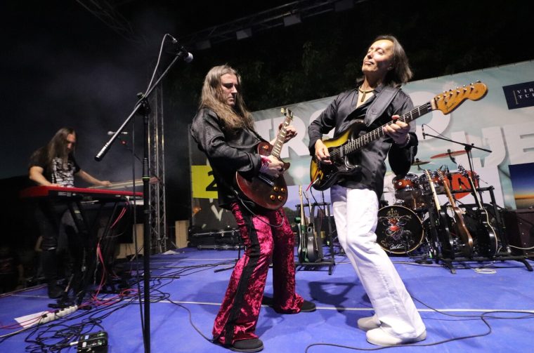 Koncert Divljih Jagoda na Viru (4)
