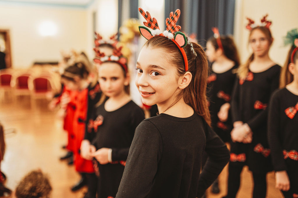 Glazbeni studio Libreto priredio humanitarni koncert Čarobni zvuci Božića Glazbeni studio Libreto priredio humanitarni koncert Čarobni zvuci Božića