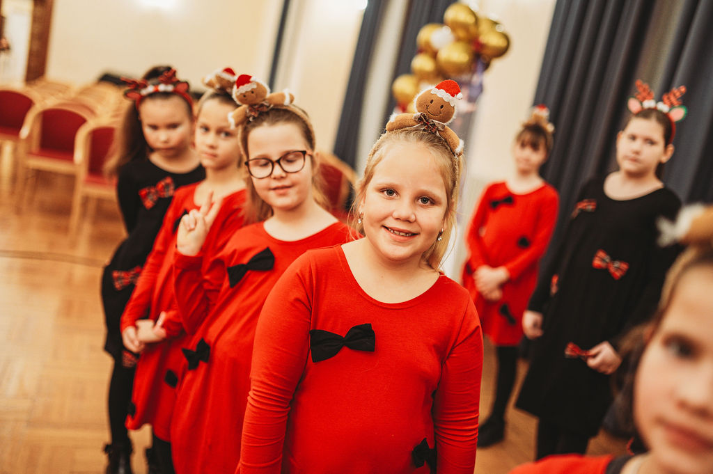 Glazbeni studio Libreto priredio humanitarni koncert Čarobni zvuci Božića Glazbeni studio Libreto priredio humanitarni koncert Čarobni zvuci Božića