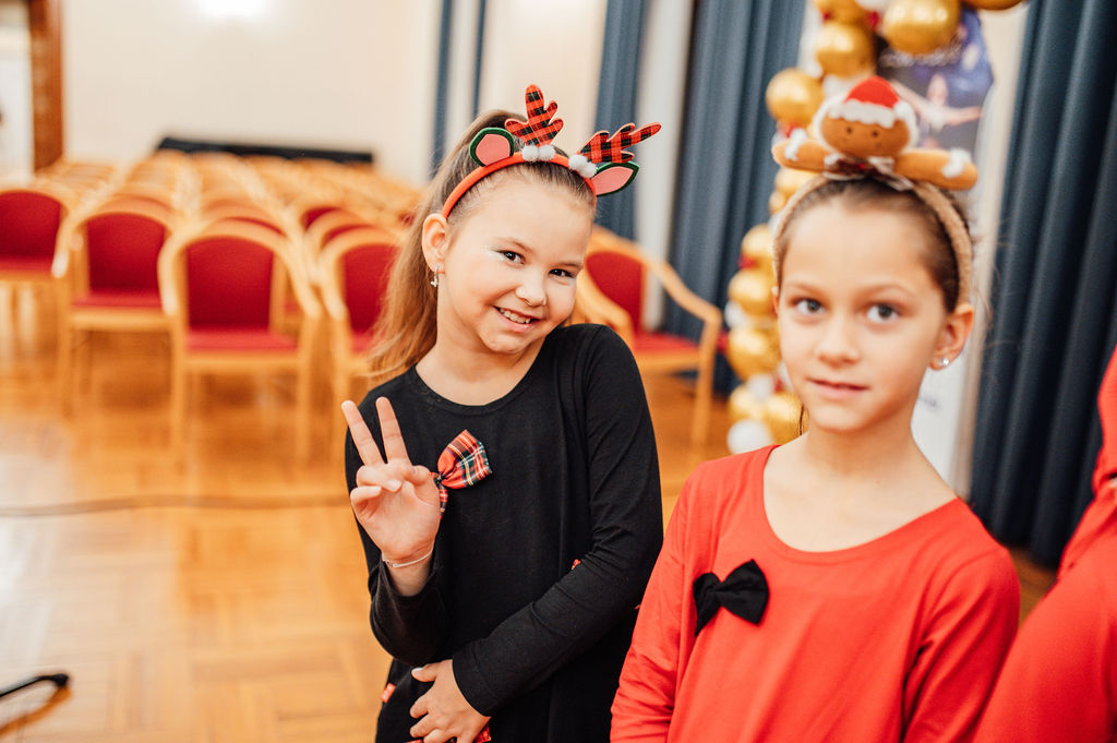 Glazbeni studio Libreto priredio humanitarni koncert Čarobni zvuci Božića Glazbeni studio Libreto priredio humanitarni koncert Čarobni zvuci Božića