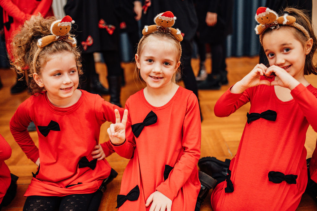 Glazbeni studio Libreto priredio humanitarni koncert Čarobni zvuci Božića Glazbeni studio Libreto priredio humanitarni koncert Čarobni zvuci Božića