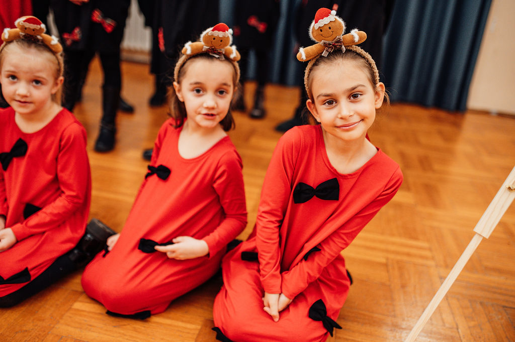 Glazbeni studio Libreto priredio humanitarni koncert Čarobni zvuci Božića Glazbeni studio Libreto priredio humanitarni koncert Čarobni zvuci Božića