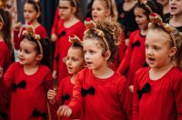 Glazbeni studio Libreto priredio humanitarni koncert Čarobni zvuci Božića Glazbeni studio Libreto priredio humanitarni koncert Čarobni zvuci Božića